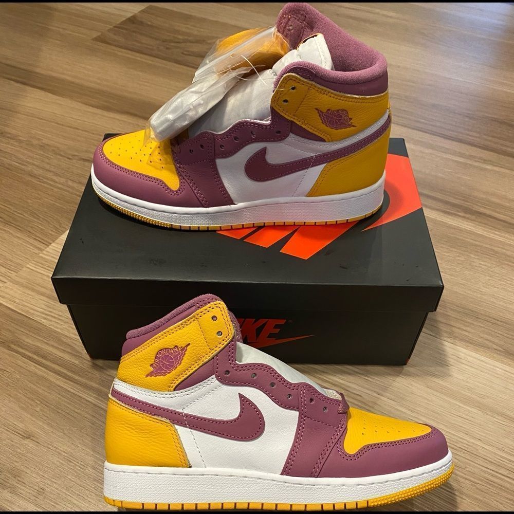 Jordan 1 Retro High OG Brotherhood GS Size 5.5Y Men’s Size 5.5 575441-706 New DS